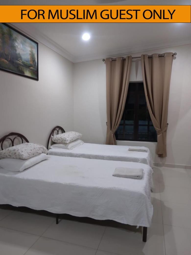 Yasmeen Studio Roomstay Kijal - Room 1 - For Two Person Islam Guest Only Екстер'єр фото